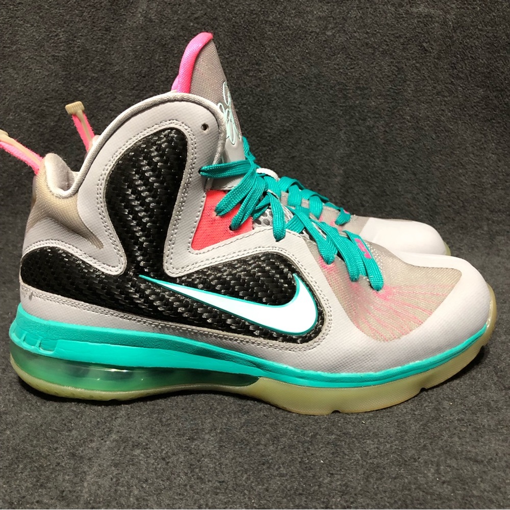 Nike Lebron IX 9 GS South Beach Basketball Shoes Sneakers Size 6.5Y Youth